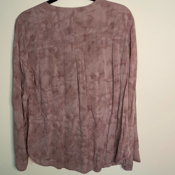 Jones New York Light Dusty Pink Long Sleeves Button Down Blouse Shirt Size Large - Picture 7 of 7